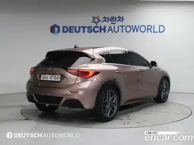 Infiniti Q30 2017 2.0 Автомат в Москве № 256154, миниатюра 2