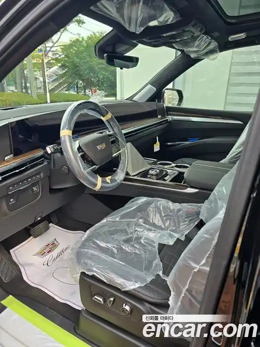 Cadillac Escalade 2025 6.2 Автомат в Москве № 256344, фото 4