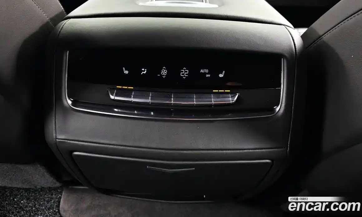 Cadillac Escalade 2023 6.2 Автомат в Москве № 256475, фото 13