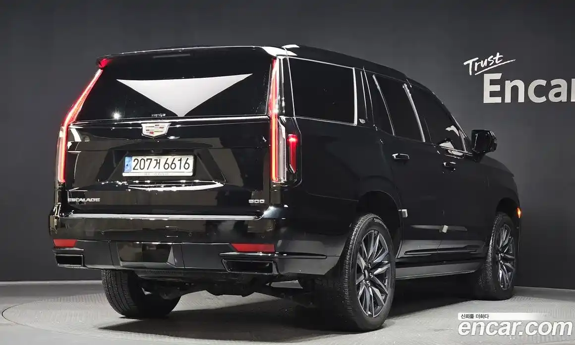 Cadillac Escalade 2023 6.2 Автомат в Москве № 256475, фото 19