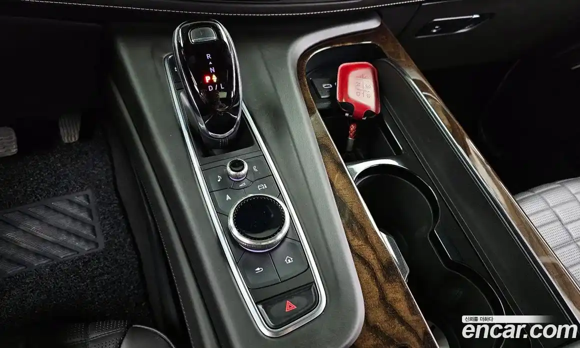 Cadillac Escalade 2023 6.2 Автомат в Москве № 256475, фото 20