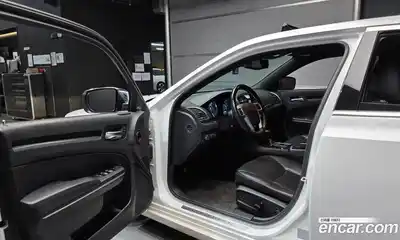 Chrysler 300C 2013 3.0 Автомат в Москве № 256754, миниатюра 11