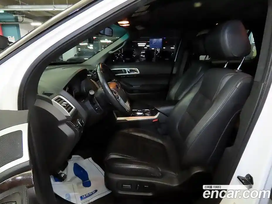 Ford Explorer 2015 3.5 Автомат в Москве № 282244, фото 6