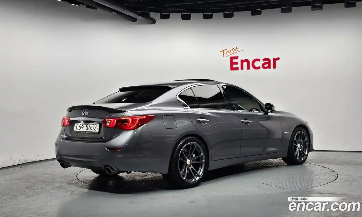 Infiniti Q50 2017 3.5 Автомат в Москве № 284127, фото 17