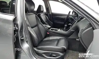 Infiniti Q50 2017 3.5 Автомат в Москве № 284127, миниатюра 10