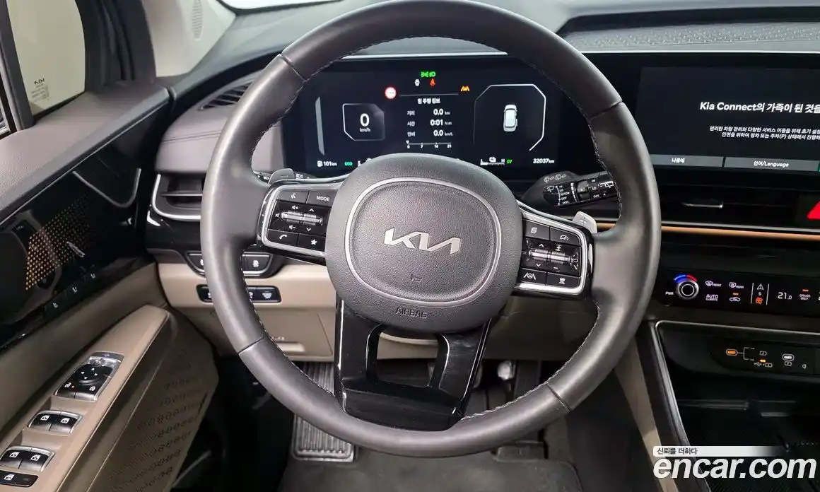 Kia Canival 2024 1.6 Автомат в Москве № 287258, фото 3
