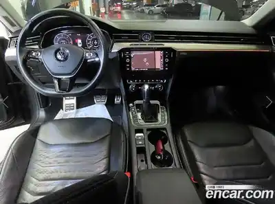 Volkswagen Arteon 2019 2.0 Автомат в Москве № 301781, миниатюра 10