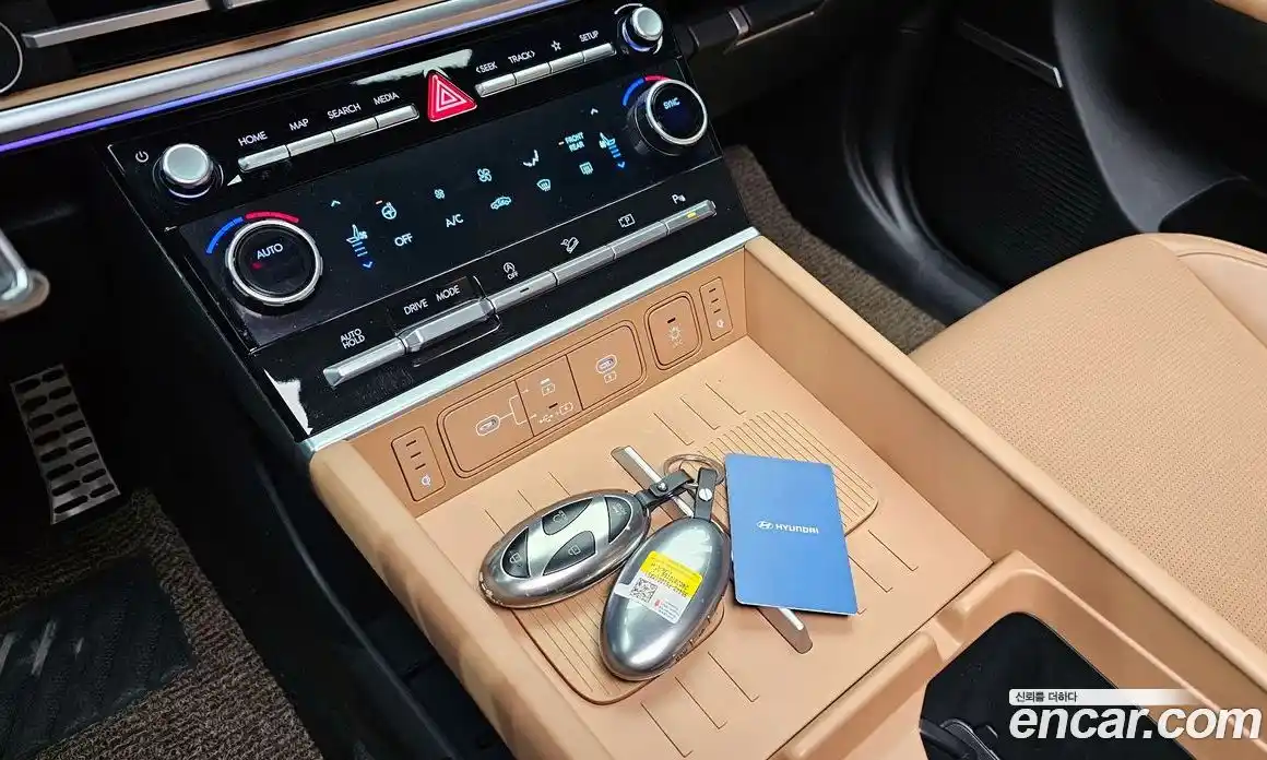 Hyundai Santa Fe 2024 2.5 Автомат в Москве № 303606, фото 17