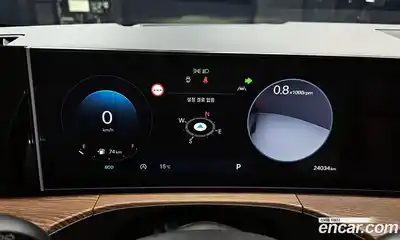 Hyundai Santa Fe 2024 2.5 Автомат в Москве № 303606, миниатюра 3