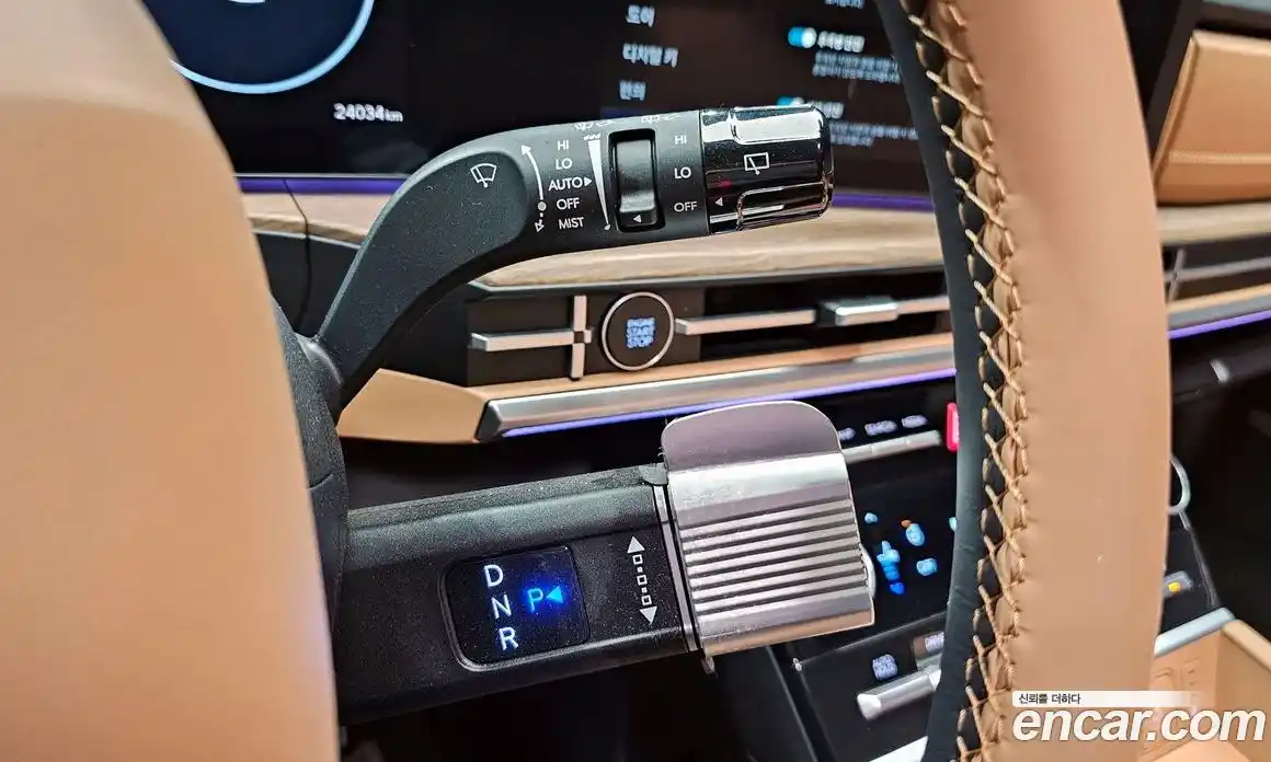 Hyundai Santa Fe 2024 2.5 Автомат в Москве № 303606, фото 9