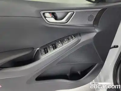 Hyundai Ioniq 2020 Автомат в Москве № 318314, миниатюра 3
