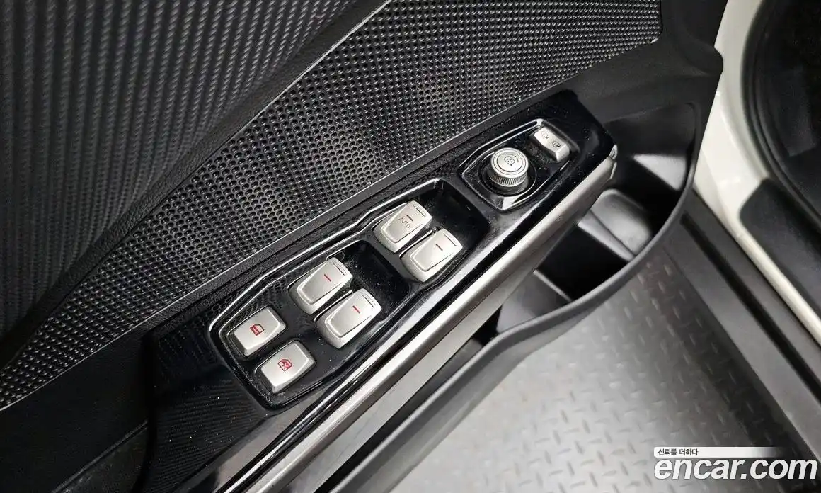 SsangYong TIBOLI 2018 1.6 Автомат в Москве № 32210, фото 5