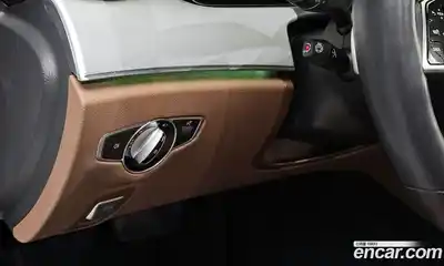 Mercedes-Benz E-Class, 2021