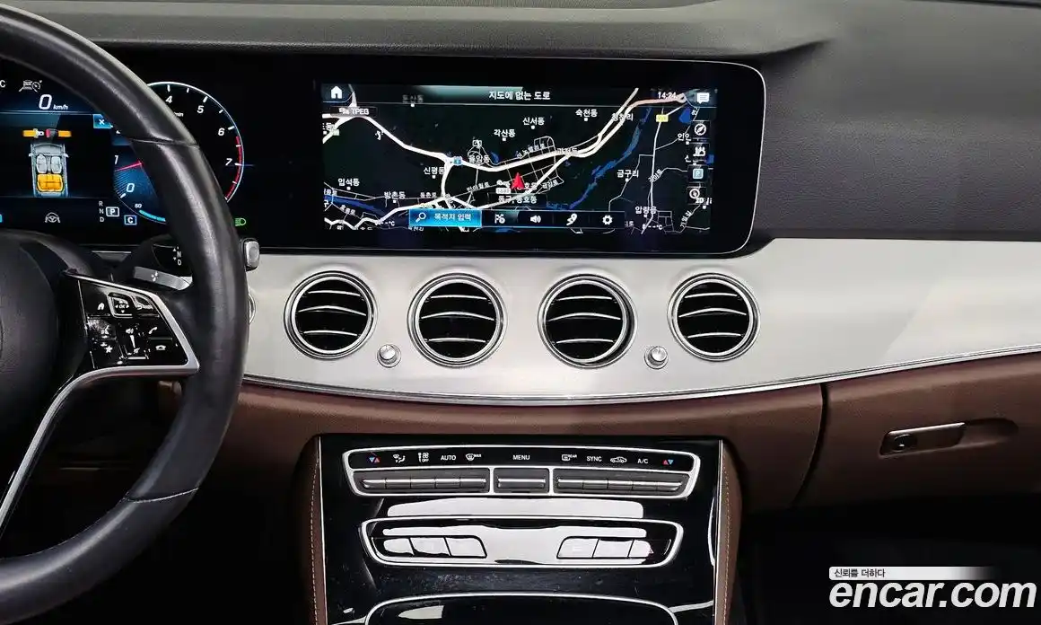 Mercedes-Benz E-Class 2021 2.0 Автомат в Москве № 325100, фото 17