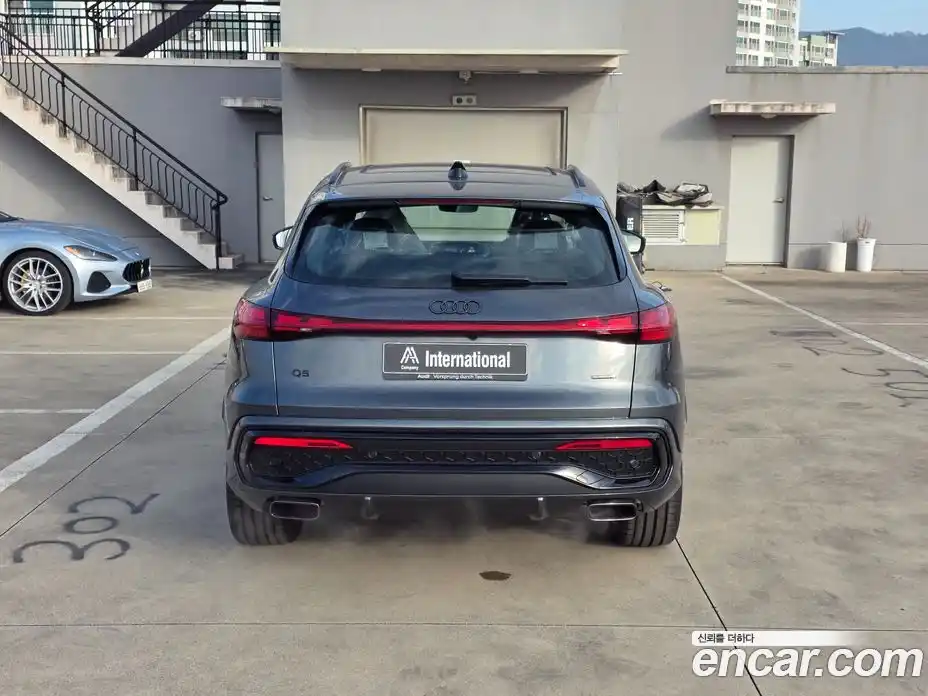 Audi Q5 2025 2.0 Автомат в Москве № 325826, фото 3