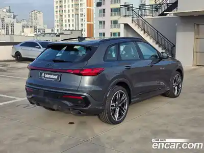 Audi Q5 2025 2.0 Автомат в Москве № 325826, миниатюра 4