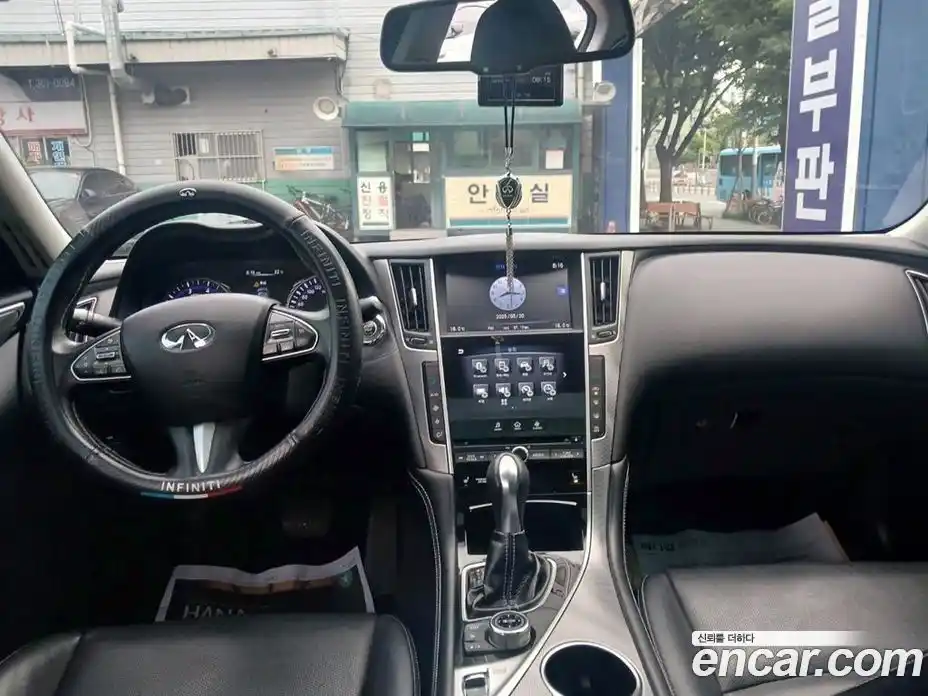 Infiniti Q50 2016 2.1 Автомат в Москве № 336507, фото 14