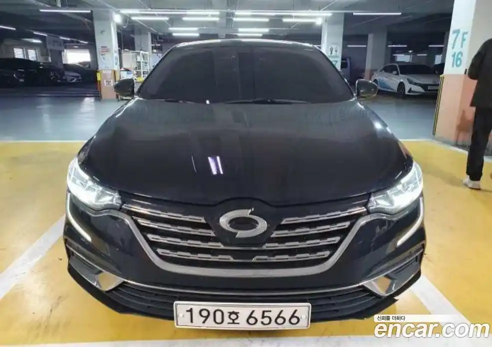 Renault SM6 2022 1.3 Автомат в Москве № 356261, фото 1