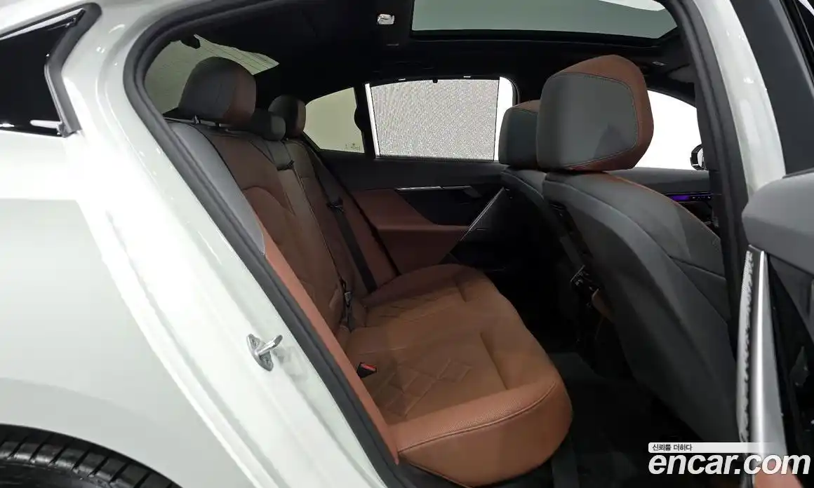 BMW 5-Series 2025 2.0 Автомат в Москве № 361612, фото 12