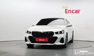 BMW 5-Series 2025 2.0 Автомат в Москве № 361612, миниатюра 3