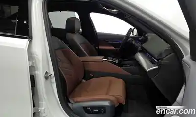 BMW 5-Series 2025 2.0 Автомат в Москве № 361612, миниатюра 10