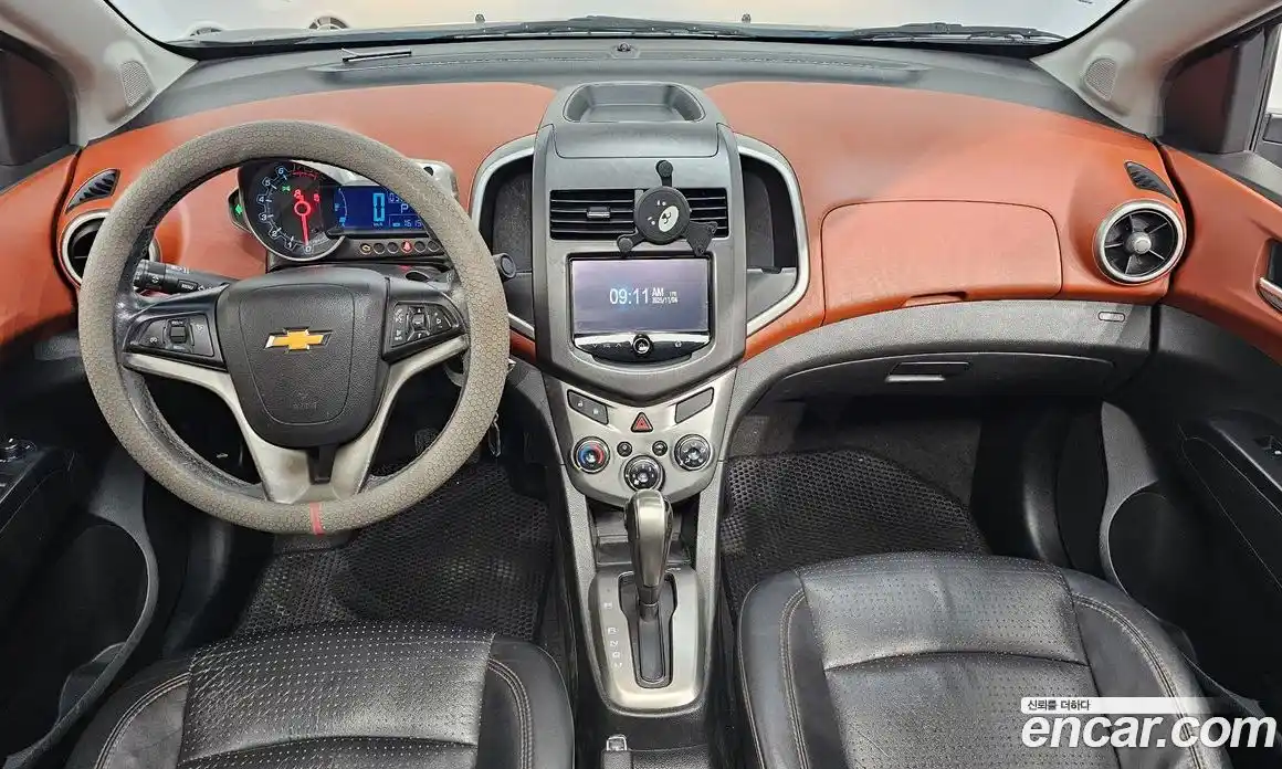 Chevrolet Aveo 2014 1.6 Автомат в Москве № 37321, фото 12