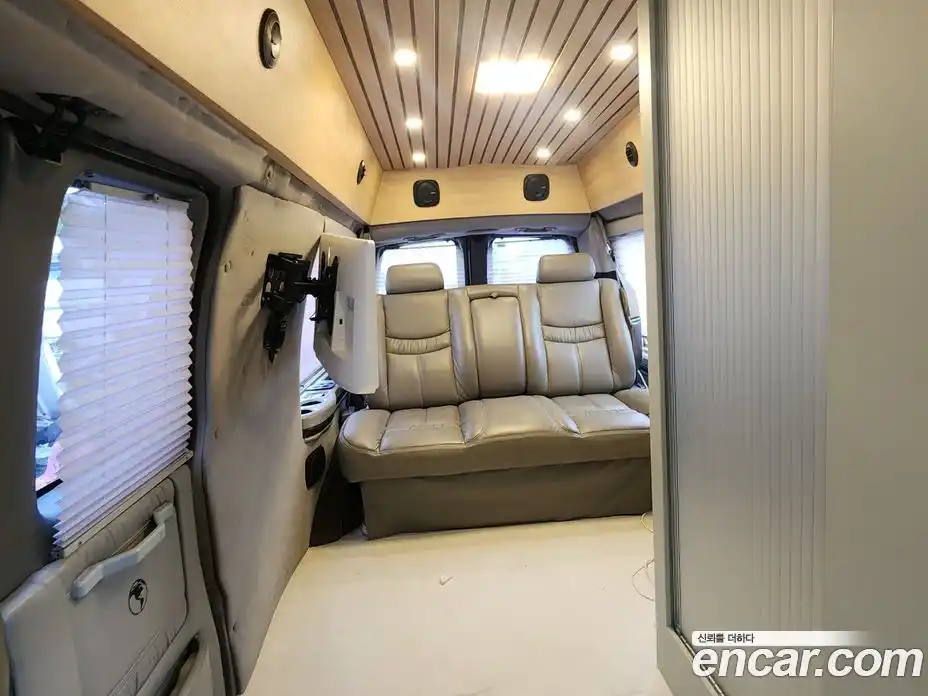 Chevrolet Express Van 2006 6.0 Автомат в Москве № 385776, фото 8