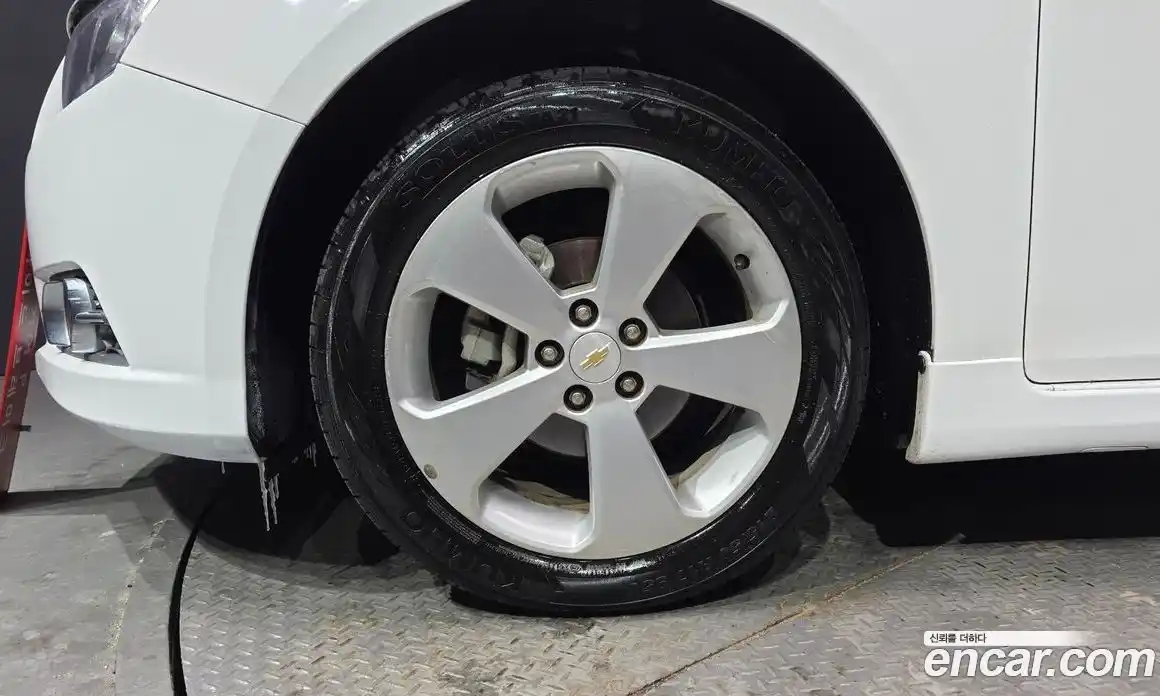 Chevrolet Cruze 2011 1.8 Автомат в Москве № 39599, фото 8