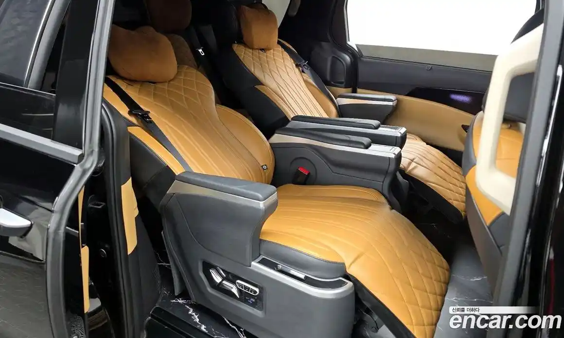 Kia Canival 2023 3.5 Автомат в Москве № 401053, фото 12