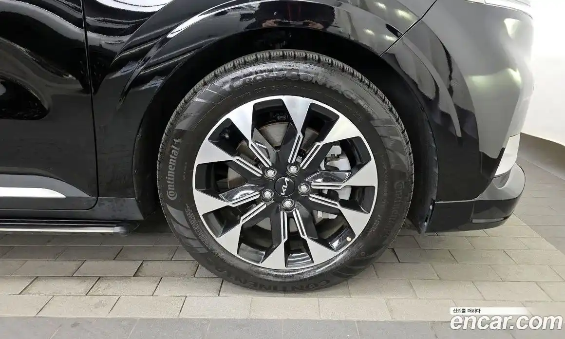 Kia Canival 2023 3.5 Автомат в Москве № 401053, фото 5