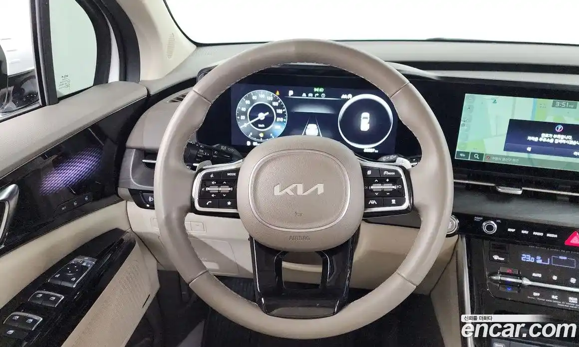 Kia Canival 2023 2.2 Автомат в Москве № 402260, фото 13