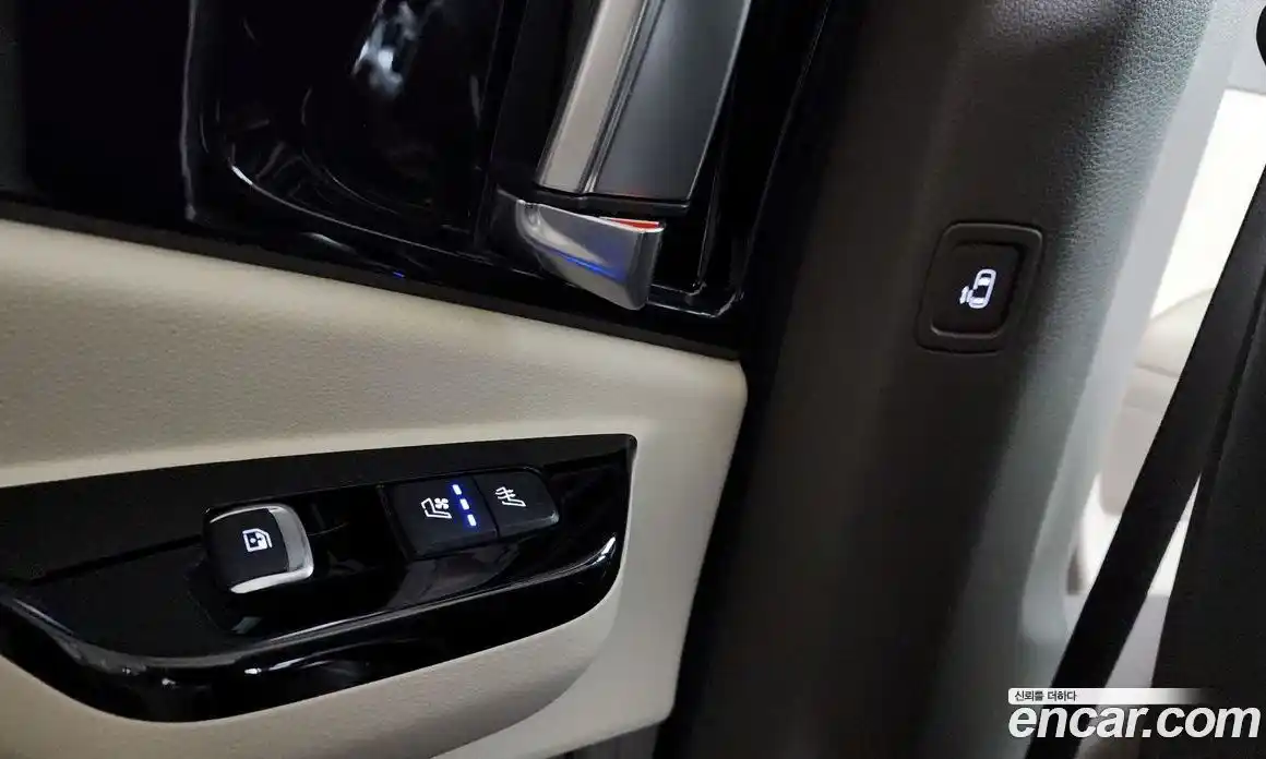 Kia Canival 2023 2.2 Автомат в Москве № 402260, фото 18