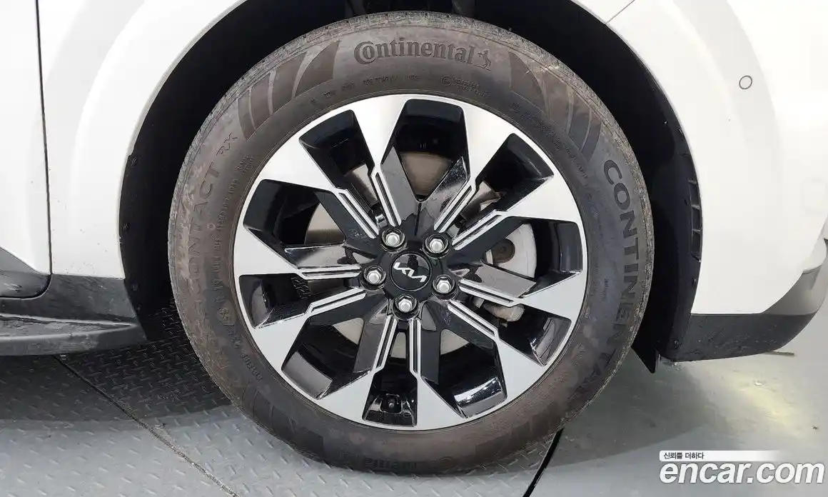 Kia Canival 2023 2.2 Автомат в Москве № 402260, фото 5