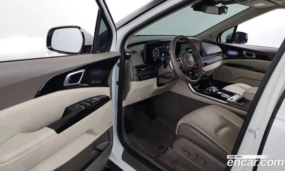 Kia Canival 2023 2.2 Автомат в Москве № 402260, фото 10