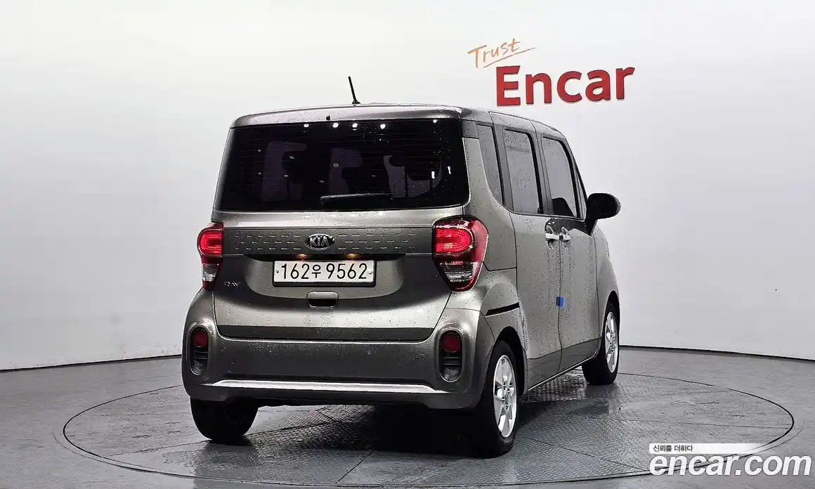 Kia Ray 2021 1.0 Автомат в Москве № 402746, фото 4