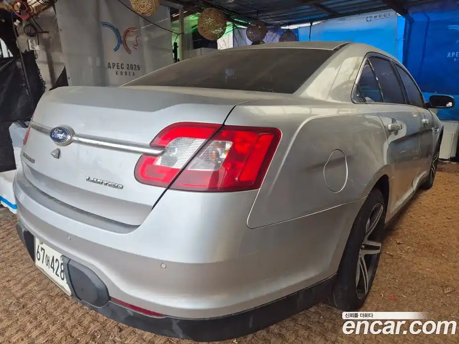 Ford Taurus 2011 3.5 Автомат в Москве № 403618, фото 4