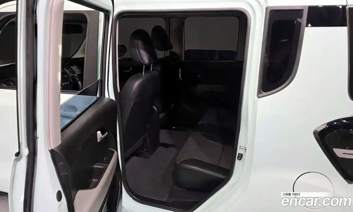 Kia Ray 2023 1.0 Автомат в Москве № 404145, фото 11