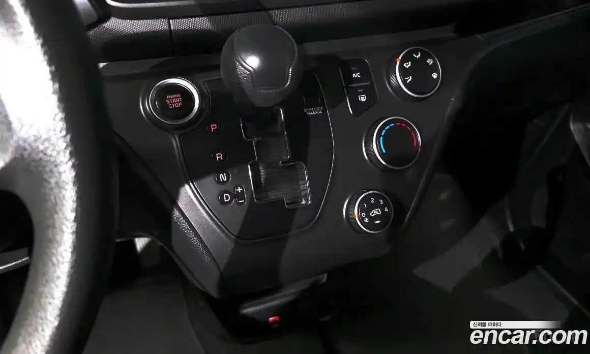 Kia Ray 2023 1.0 Автомат в Москве № 404145, фото 9