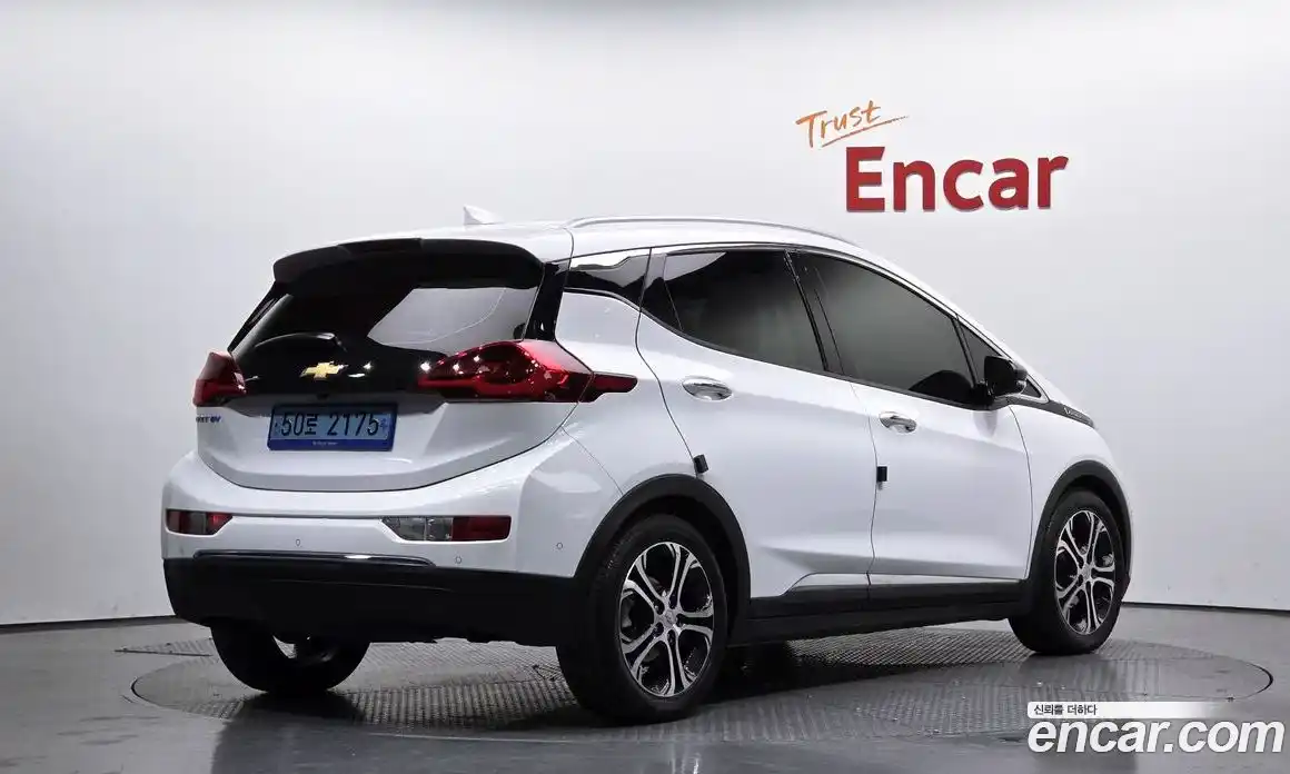 Chevrolet Bolt EV 2018 0.2 Автомат в Москве № 40448, фото 20