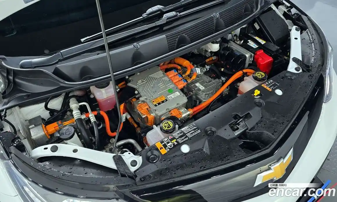 Chevrolet Bolt EV 2018 0.2 Автомат в Москве № 40448, фото 4