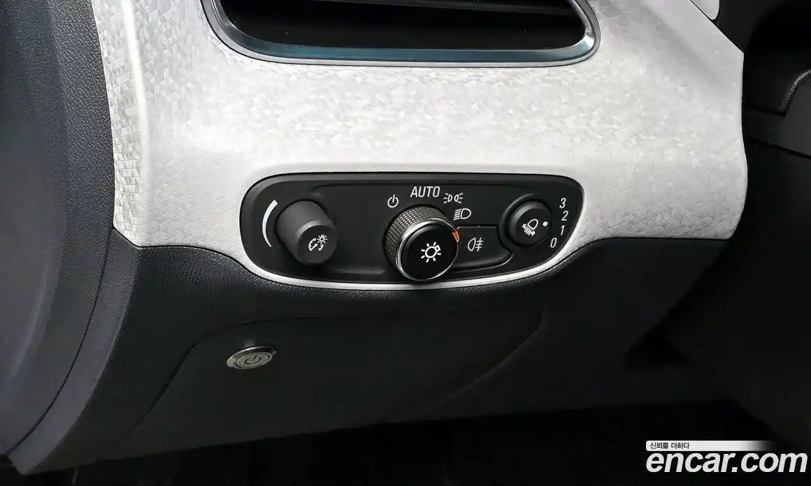 Chevrolet Bolt EV 2018 0.2 Автомат в Москве № 40448, фото 5