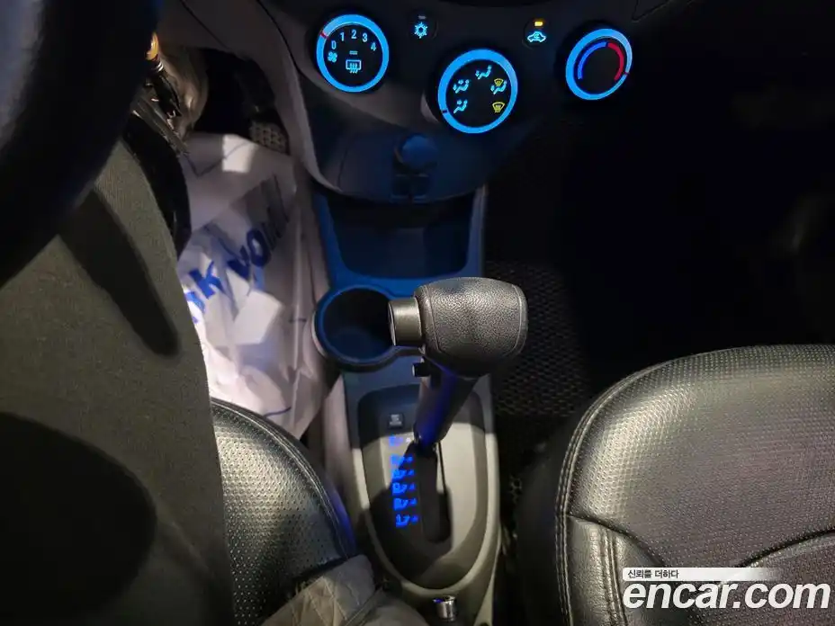 Chevrolet Spark 2014 1.0 Автомат в Москве № 40638, фото 10