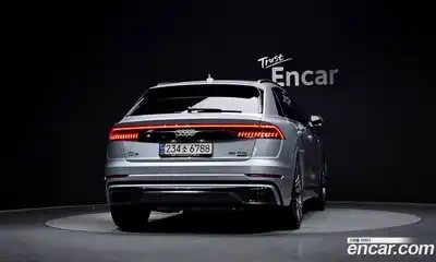 Audi Q8 2023 3.0 Автомат в Москве № 415026, миниатюра 4