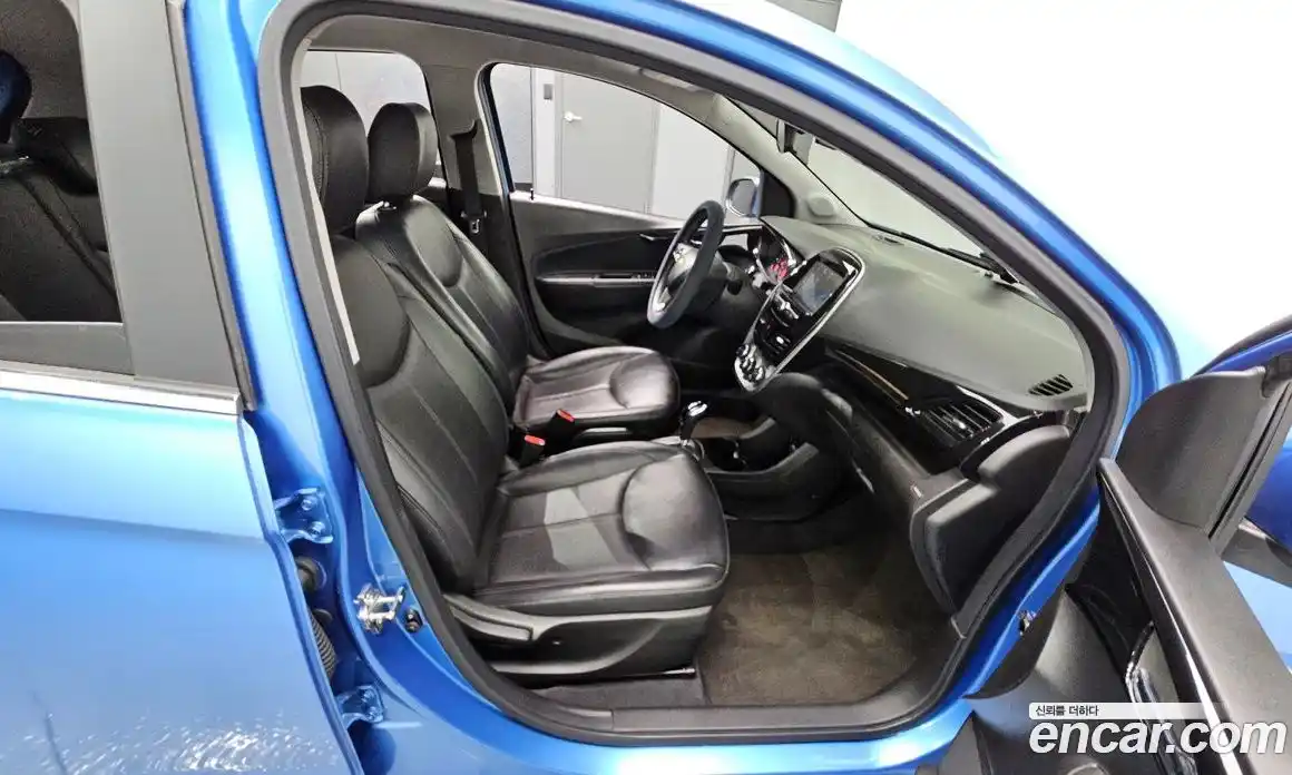 Chevrolet Spark 2016 1.0 Автомат в Москве № 42298, фото 15