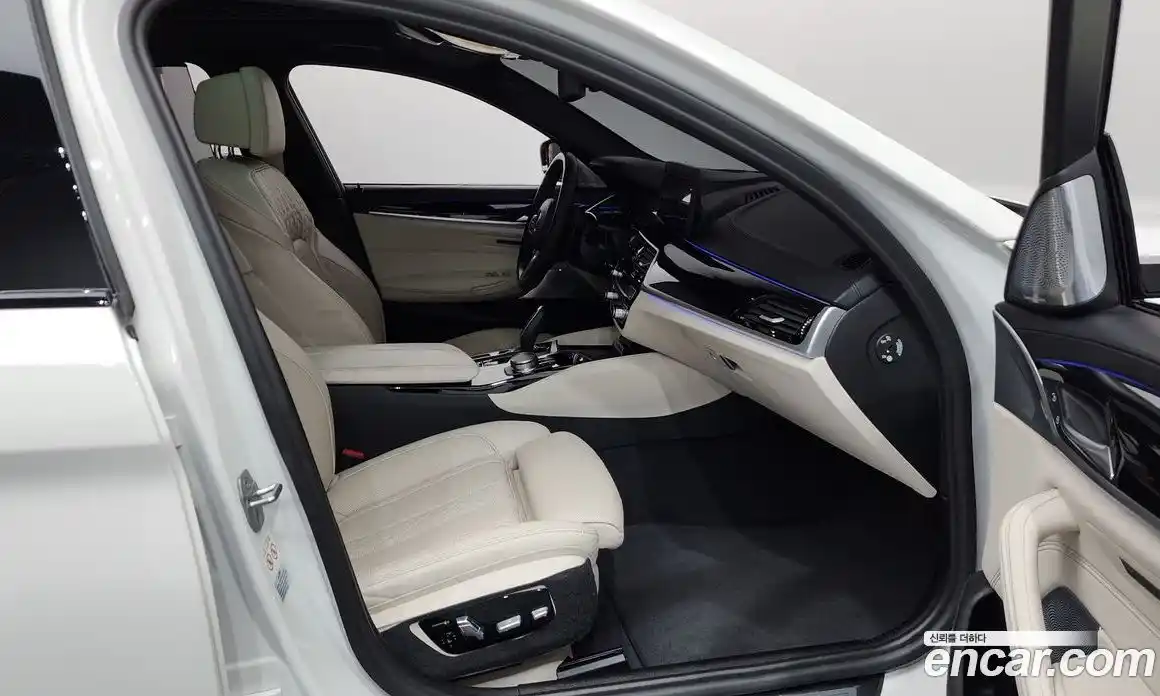 BMW 5-Series 2023 4.4 Автомат в Москве № 426155, фото 11