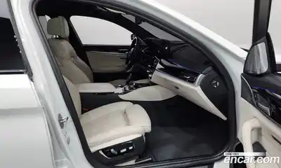 BMW 5-Series 2023 4.4 Автомат в Москве № 426155, миниатюра 11