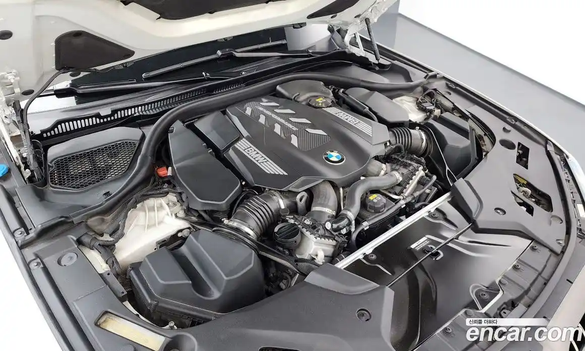 BMW 5-Series 2023 4.4 Автомат в Москве № 426155, фото 6