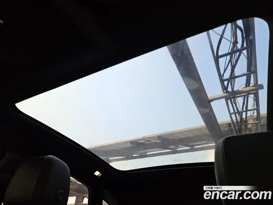 Jaguar E-Pace 2018 2.0 Автомат в Москве № 433474, фото 13