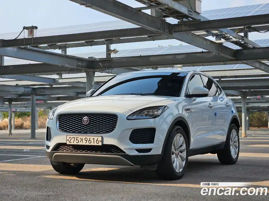 Jaguar E-Pace 2018 2.0 Автомат в Москве № 433474, фото 4