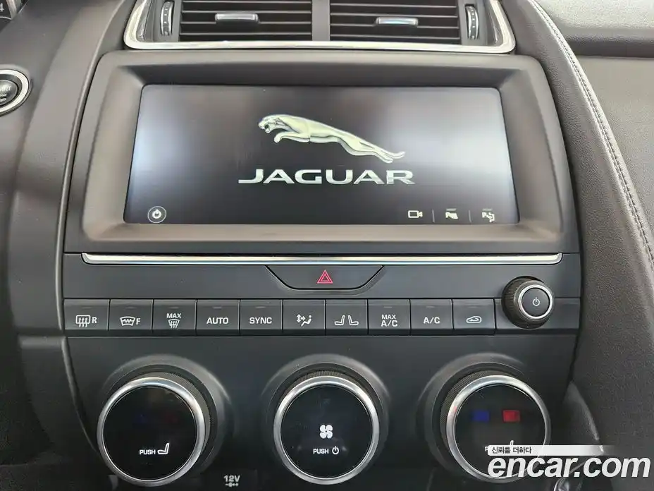 Jaguar E-Pace 2018 2.0 Автомат в Москве № 433474, фото 7